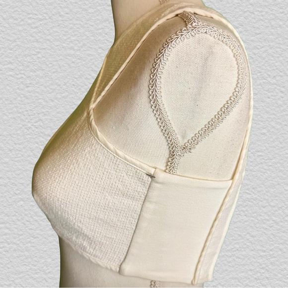 BCBGMaxAzria ‘Nyella’ Crossover Crop Top in “Off White” Size XS - Picture 9 of 13